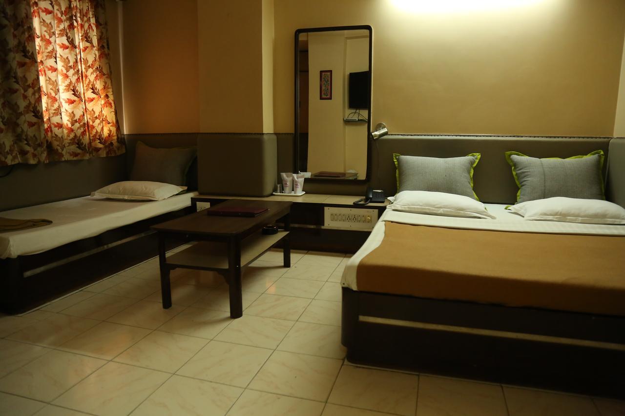Deluxe Room,641018787:JPEG